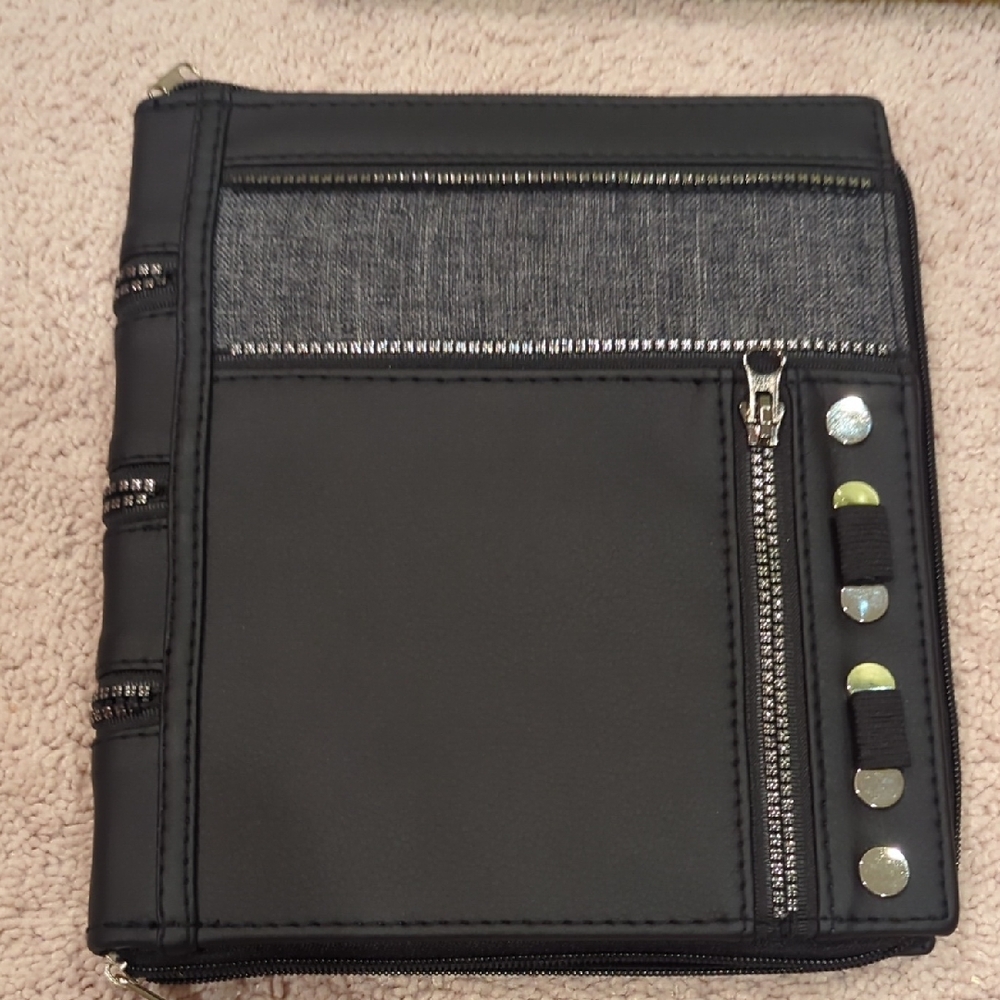 Zip Q.Me Tablet Case